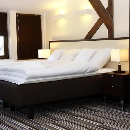 Center House Elephant Bed & Breakfast 3*