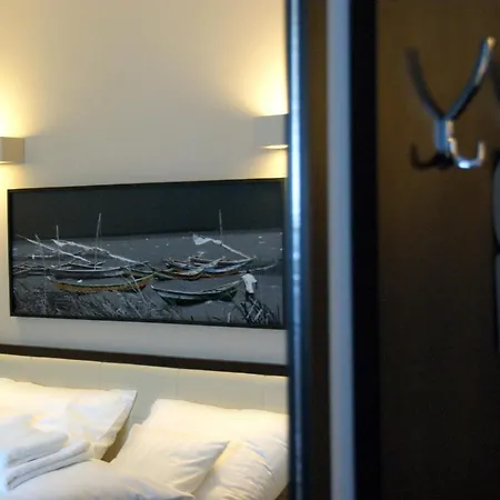 Center House Elephant ポズナン