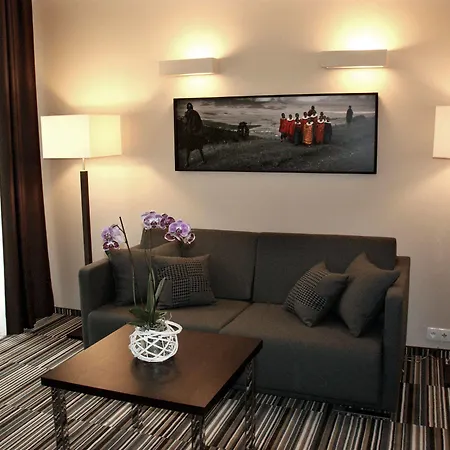 Center House Elephant 別荘