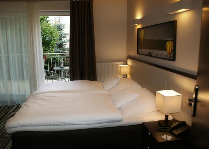 Center House Elephant *