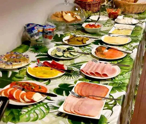 Center House Elephant *